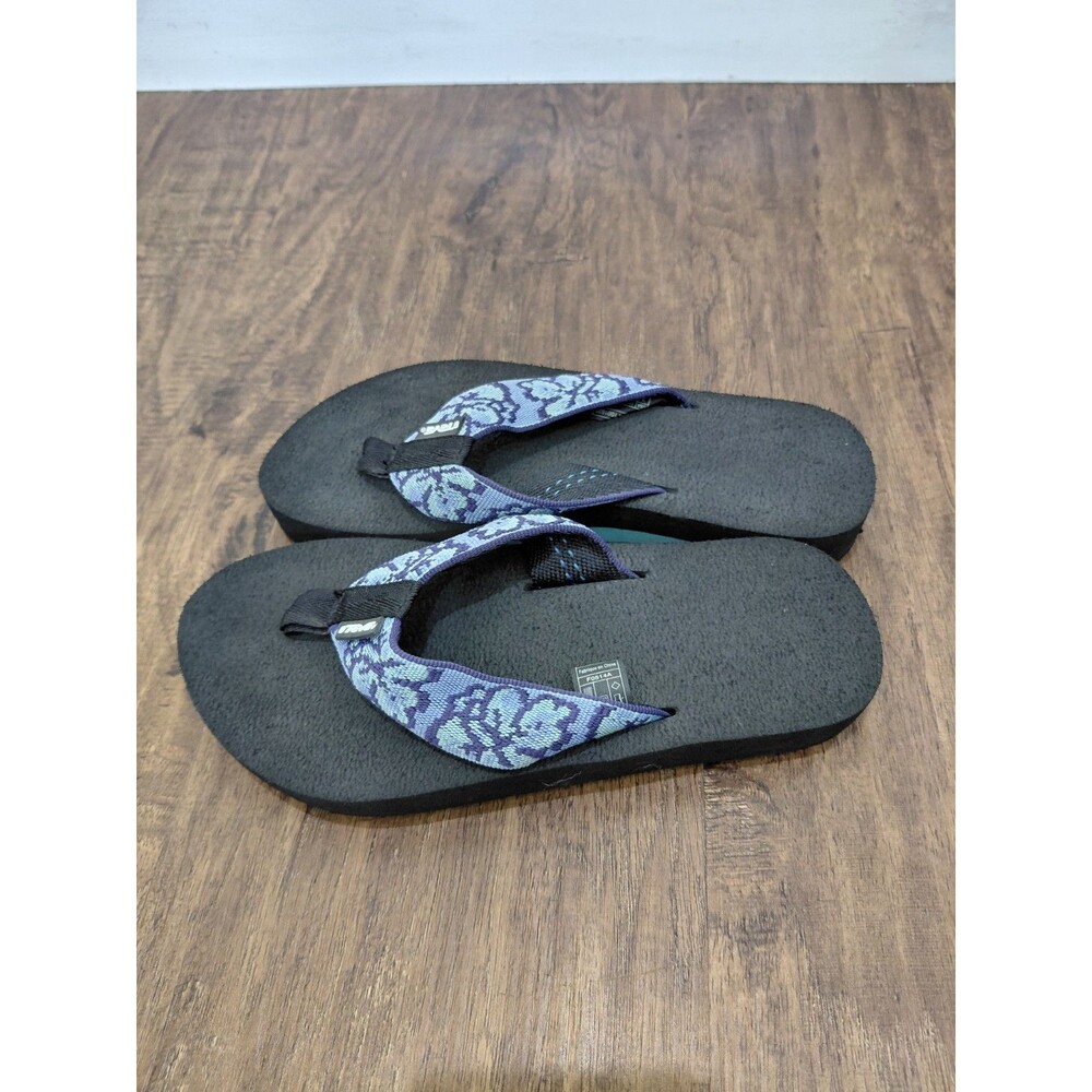 Teva Sandals Blue  camouflage print Thong Fabric Sandals Woman's Sz 7